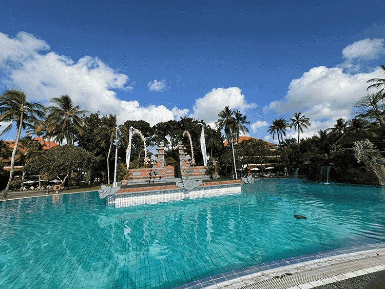 Bintang Bali Resort へ