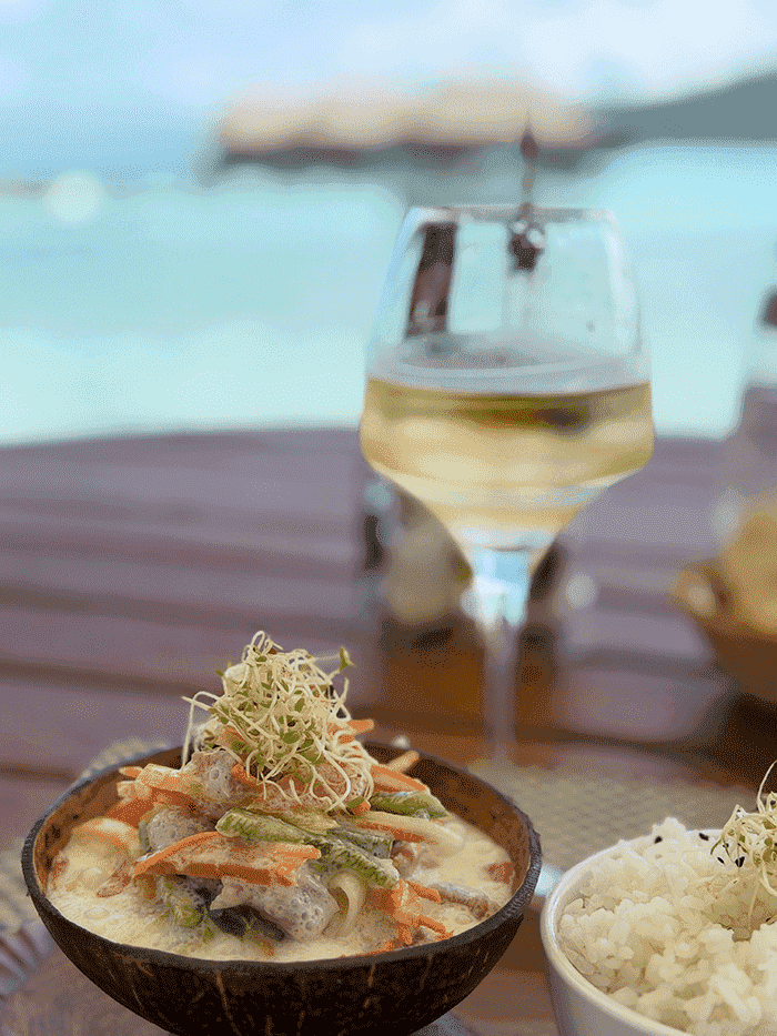 ヴァヒネ プライベート アイランドのランチ