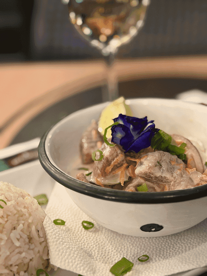 締めはポアソンクリュで