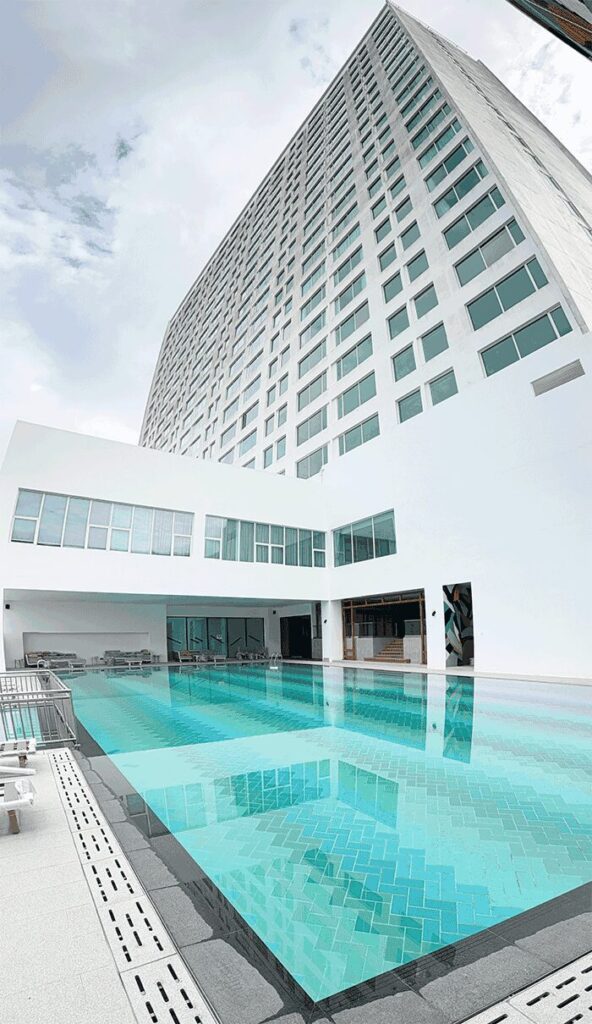 プルマンクチンのプール